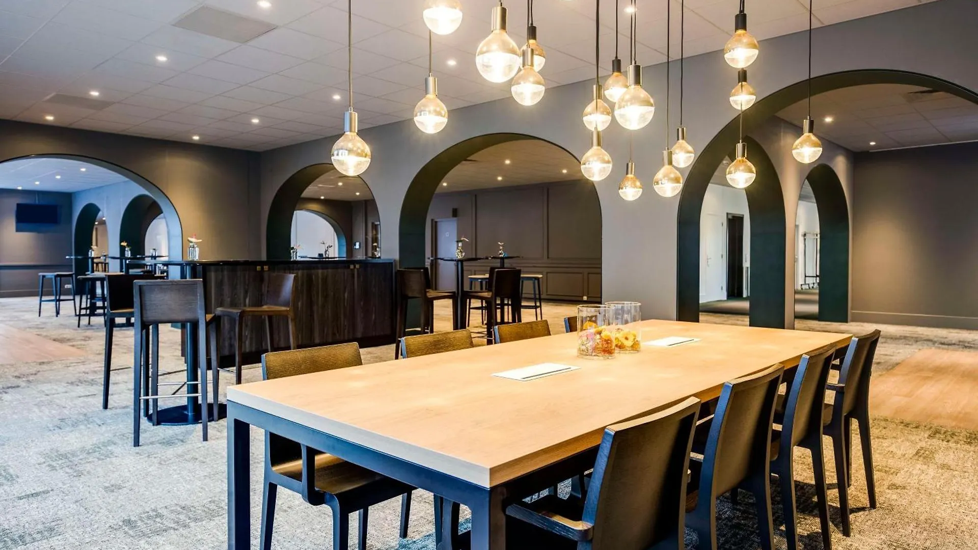 NH Eindhoven Conference Centre Koningshof Hotel Veldhoven 4*,  Holland